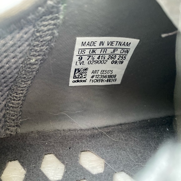 Adidas NMD R1 - Picture 5 of 5